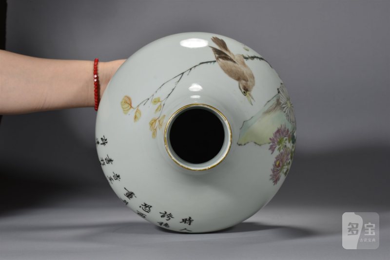 光绪二十二年 “许达生”绘浅降彩花鸟纹荸荠瓶 - 图5